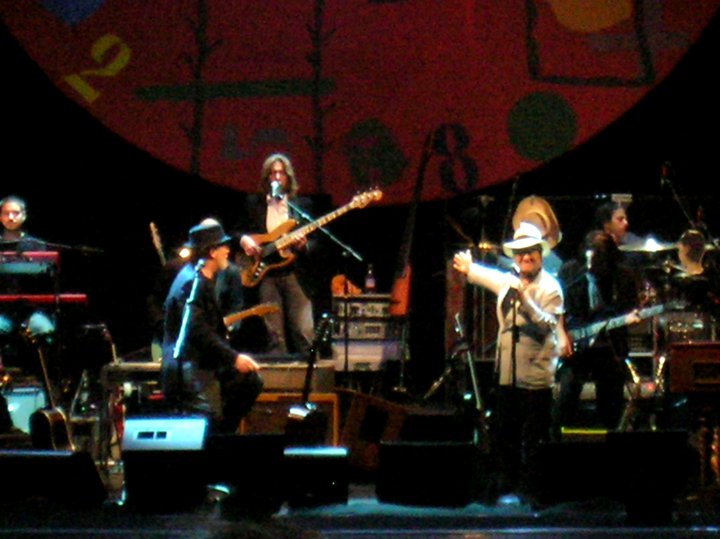 68175_1734754414650_1412255408_31976626_463530_n