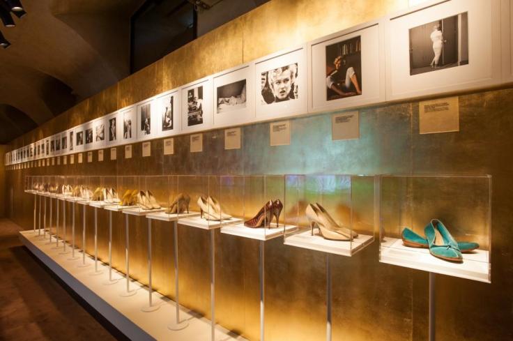 marilyn-la-mostra-di-salvatore-ferragamo-L-U8VN4m