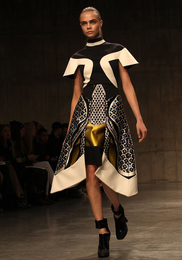 LFW-AW13-Peter-Pilotto-Cara-Delevingne-JPG_111216