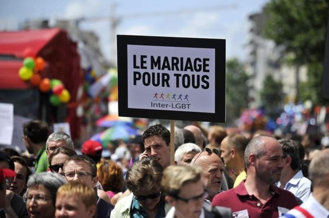 NOZZE GAY: FRANCIA, VIA LIBERA DAL GOVERNO MA SARA' BATTAGLIA
