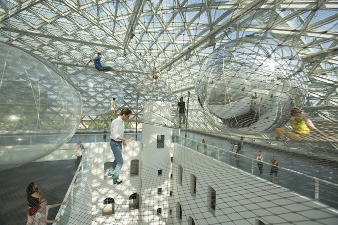 4-tomas-saraceno-in-orbit-installation-at-k21-standehaus