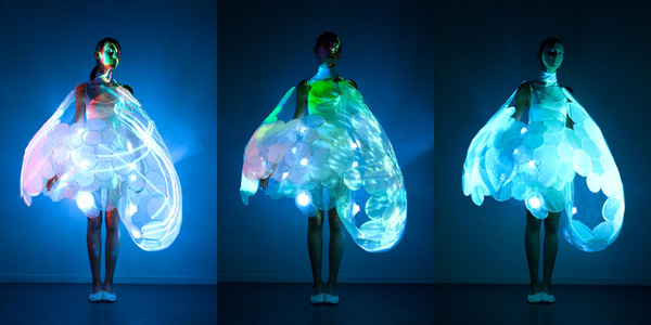 emotional_sensing_dress