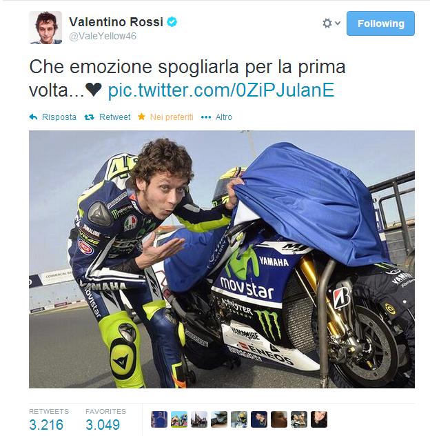 Valentino Rossi ci presenta la sua nuova compagna "Yamaha M1" per il motomondiale 2014, presentata in Qatar.