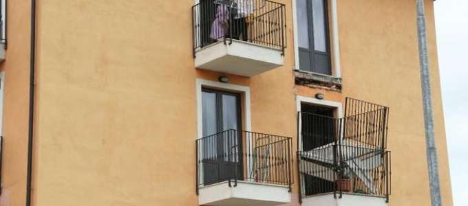 crollo balcone l'aquila