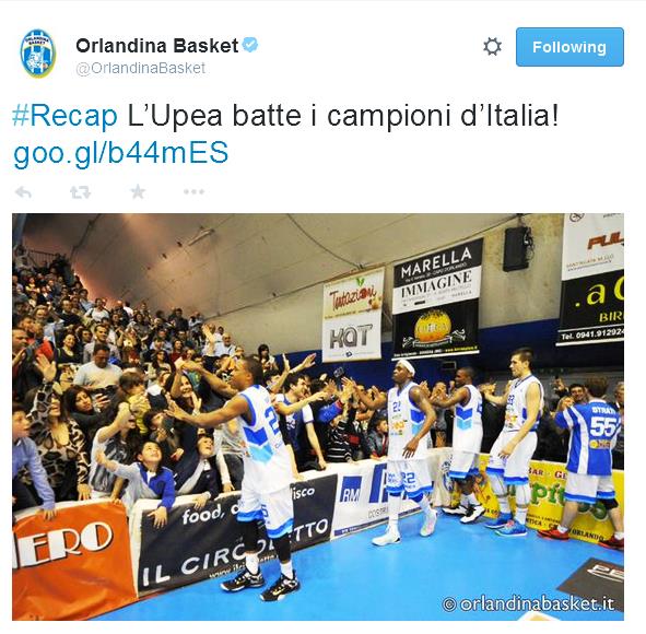 Una notte storica per l'Orlandina Basket, festeggia la salvezza battendo i campioni d'Italia, l'Olimpia Milano, 71 a 57.