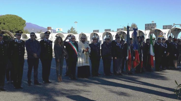 La cerimonia nei pressi del casello autostradale di San Gregorio