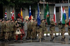 CASERMA UGO MARA CERIMONIA DI RIENTRO DALL'AFGHANISTAN DEL CONTINGENTE NATO RAPID DEPLOYABLE CORPS ITALY ESERCITO SOLDATI MIMETICA