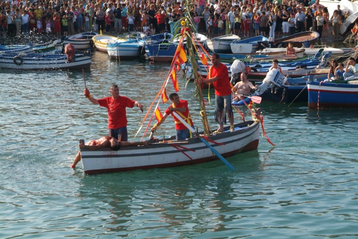 tradizionale-pantomima-u-pisci-a-mari-1